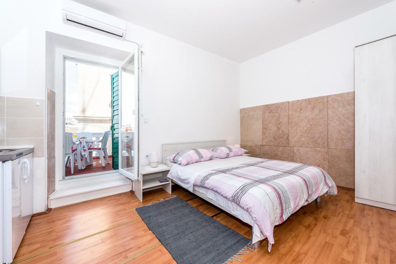 Apartmani Rina Šibenik Exterior foto